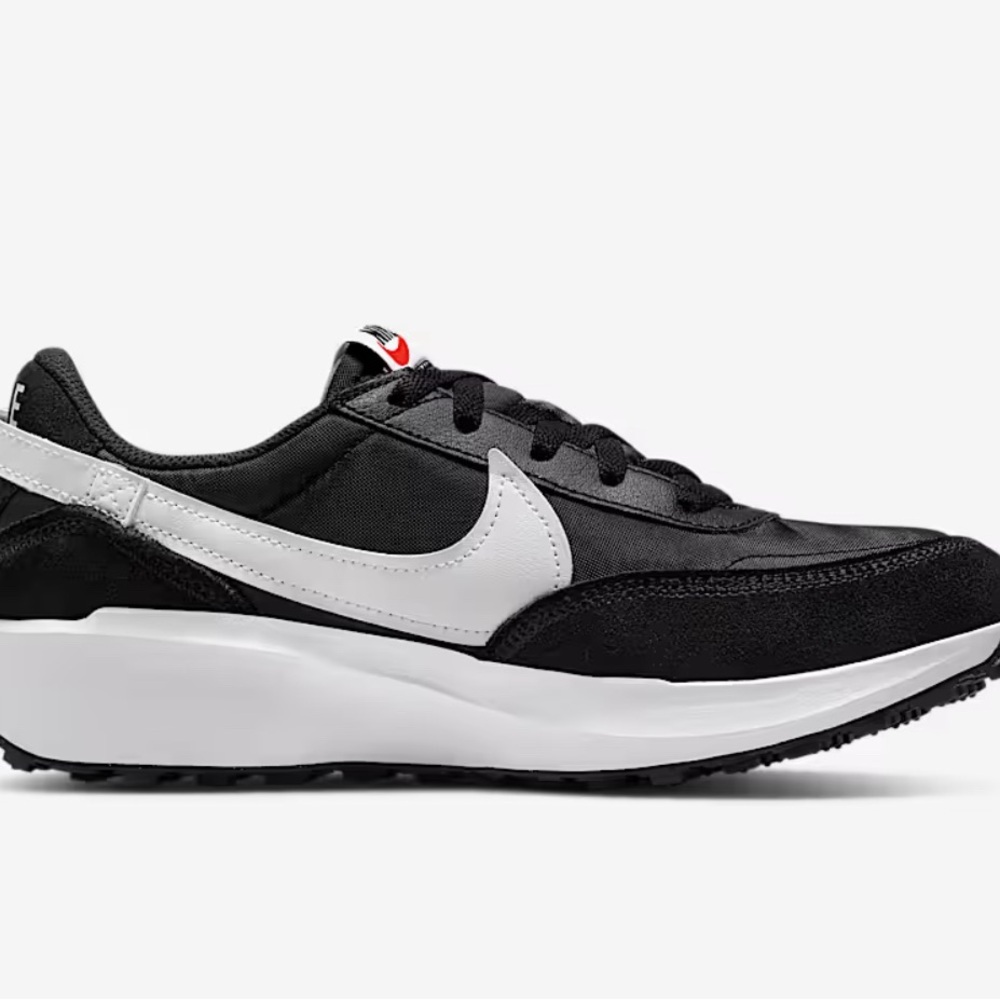 Nike Black Women’s Sneakers Waffle Debut Size 8.5/Men’s Size 7, NEW IN BOX - Picture 2 of 7
